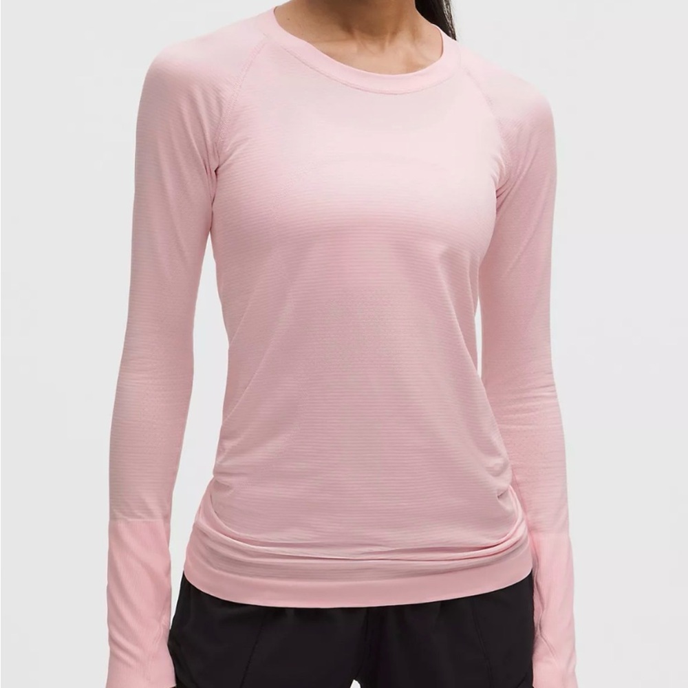 Lululemon Swiftly Tech Long Sleeve Shirt 2.0 Size 4 hip length